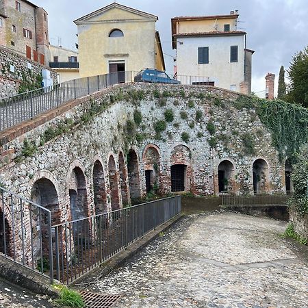 L'Angolo Del Barbacane Terricciola Exterior foto