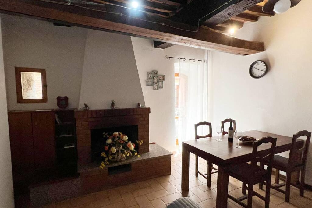L'Angolo Del Barbacane Terricciola Exterior foto