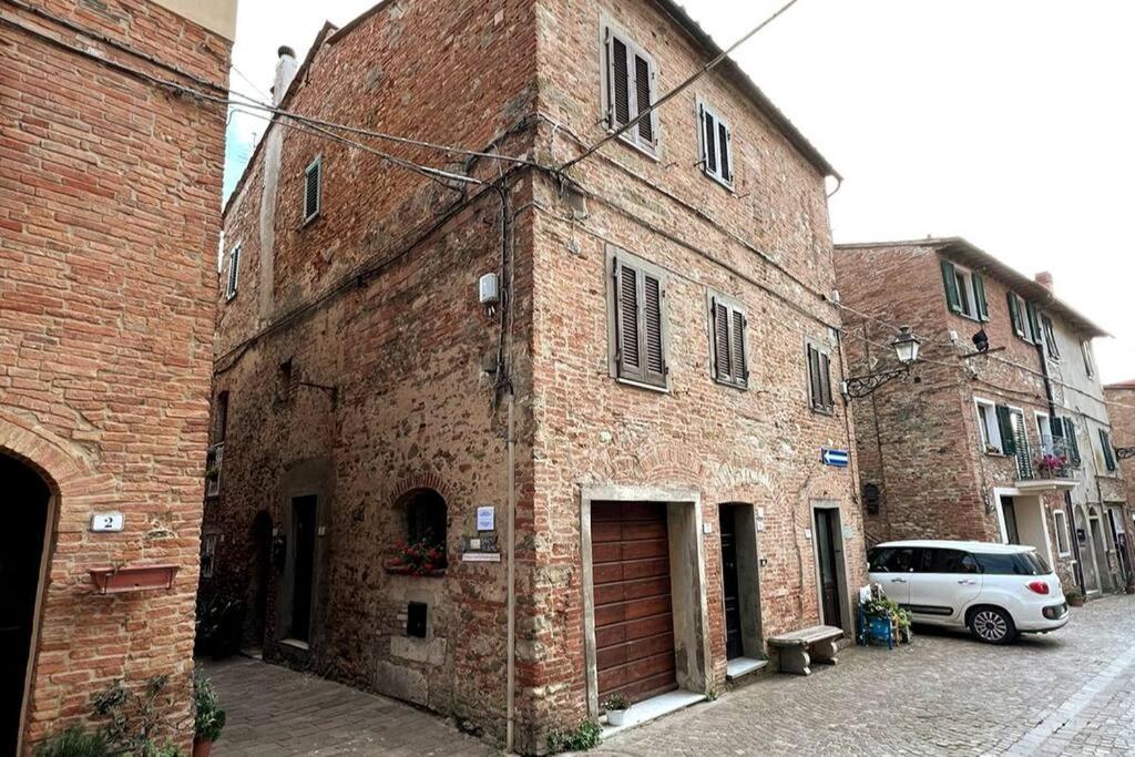 L'Angolo Del Barbacane Terricciola Exterior foto